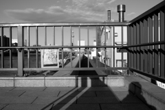 超えられないフェンス