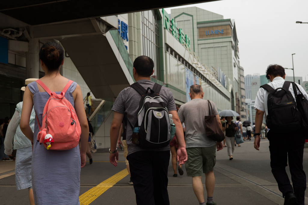 気だるい歩きの中の私