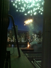 手伝い故にＶＩＰ　花火　１