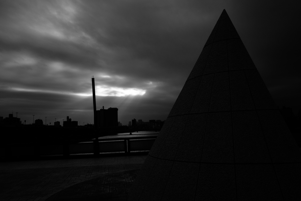 良くも悪くも何かが待っている