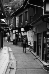 一人漂う　　宮島物語