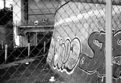 近くても遠い向こう