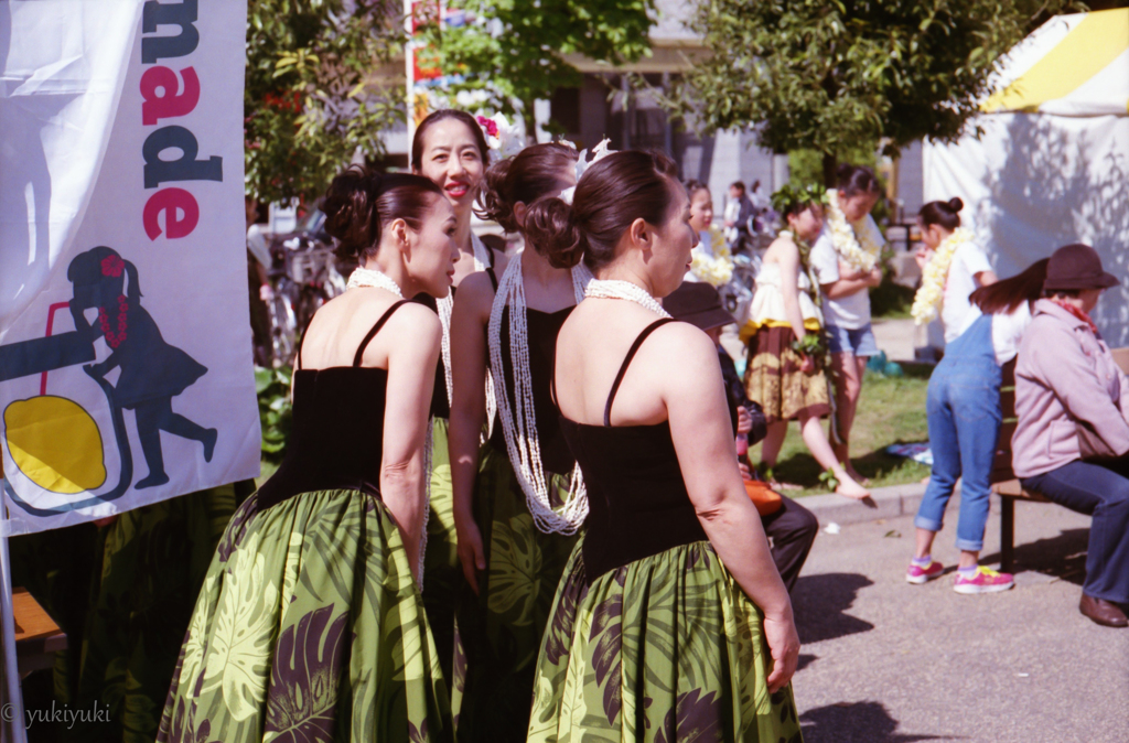 出番待ちの視線