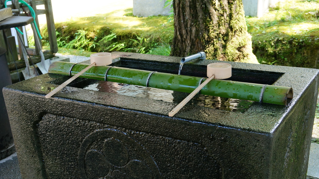 日石寺 手水舎