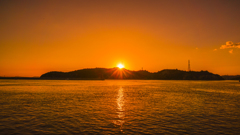 直島　宮浦港から見た夕日