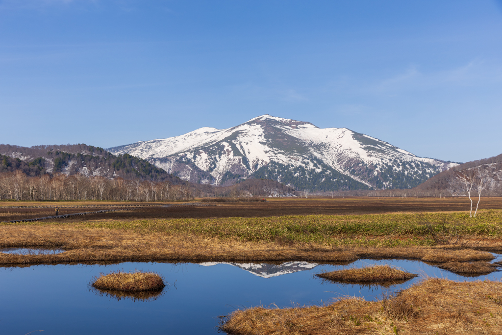 至仏山を眺む朝