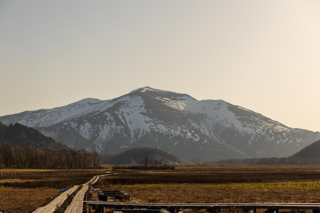 尾瀬の夕暮れ　至仏山