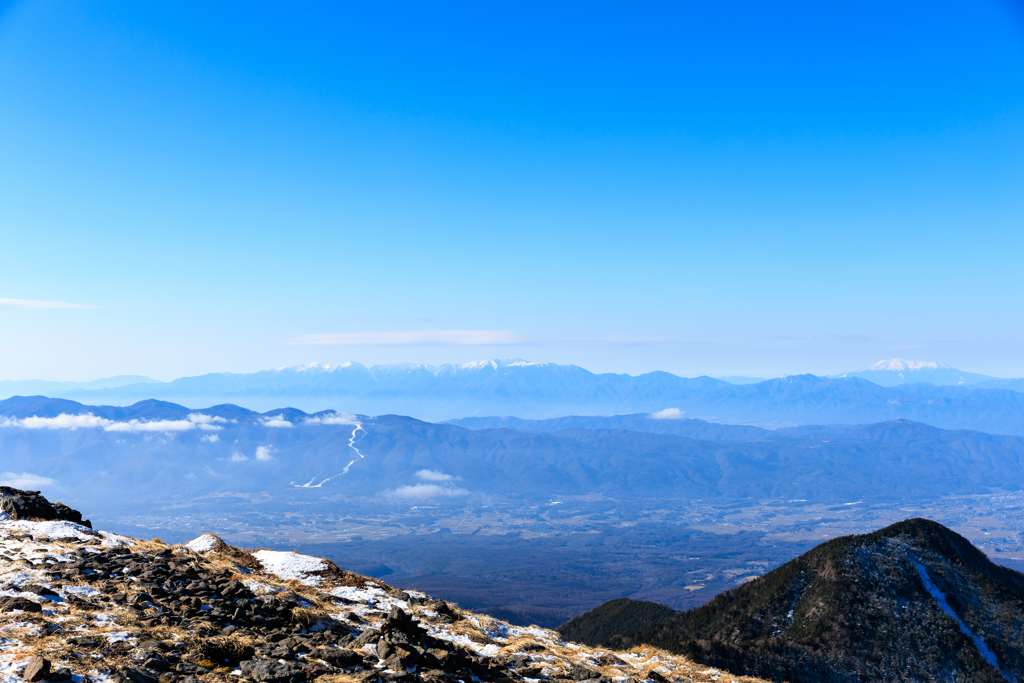 遠くの山までよく見える2