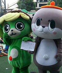 28536922_2112285925_138large