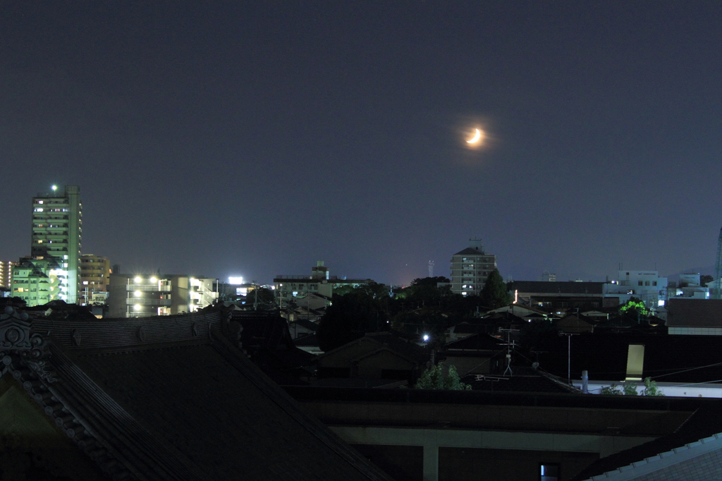 久しぶりの月