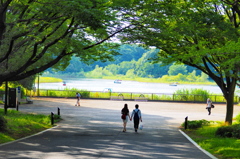 手をつないで