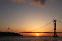 明石海峡に沈む夕日