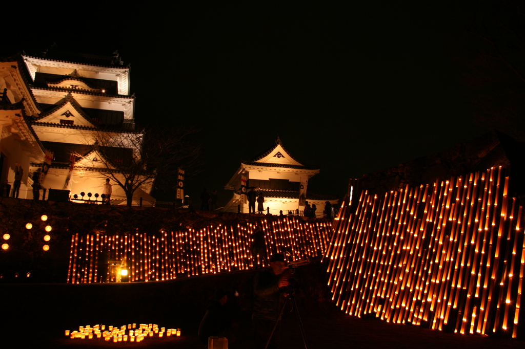 灯りの中の大洲城