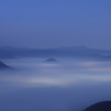 光る海