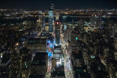 エンパイヤ・ステート・ビルからの摩天楼の夜景