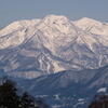 雪をまとう妙高山