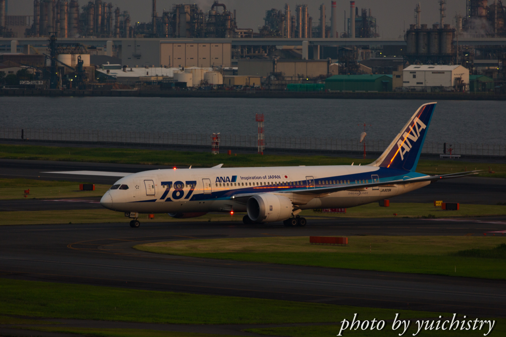 B787-8