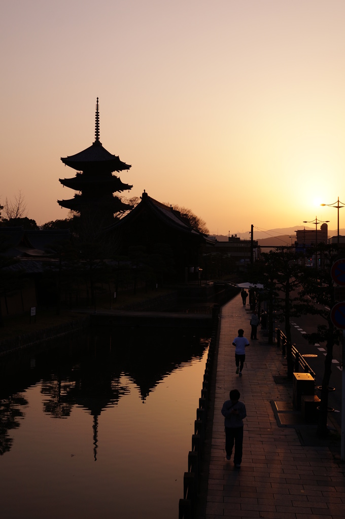 京の夜明け2