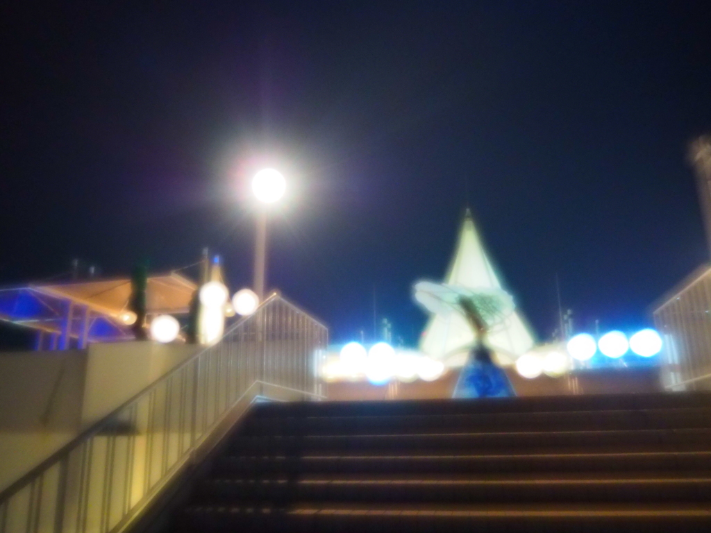 夜の遊園地