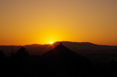 生駒山に沈む夕陽②～東大寺二月堂より
