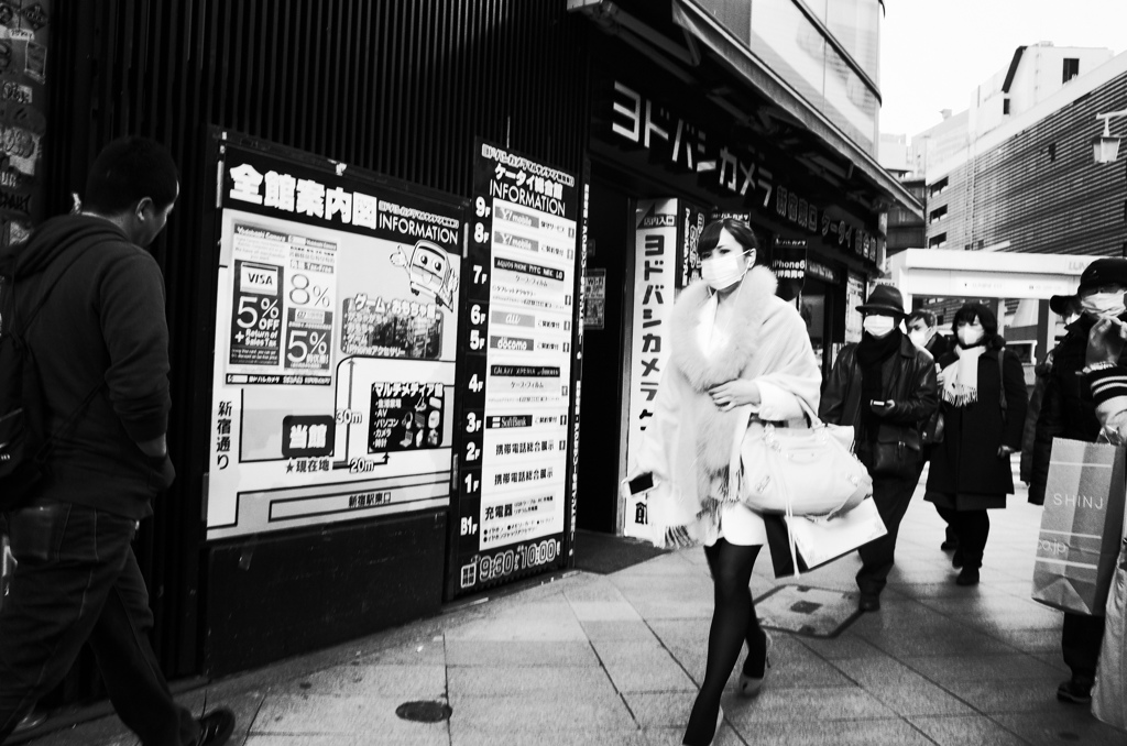 新宿モノクロ