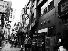 池袋モノクロ