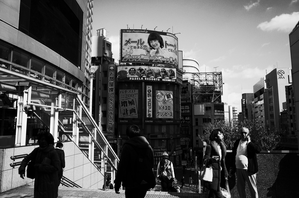 新宿モノクロ