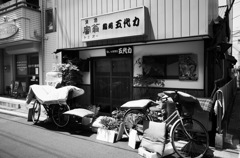 浦和モノクロ