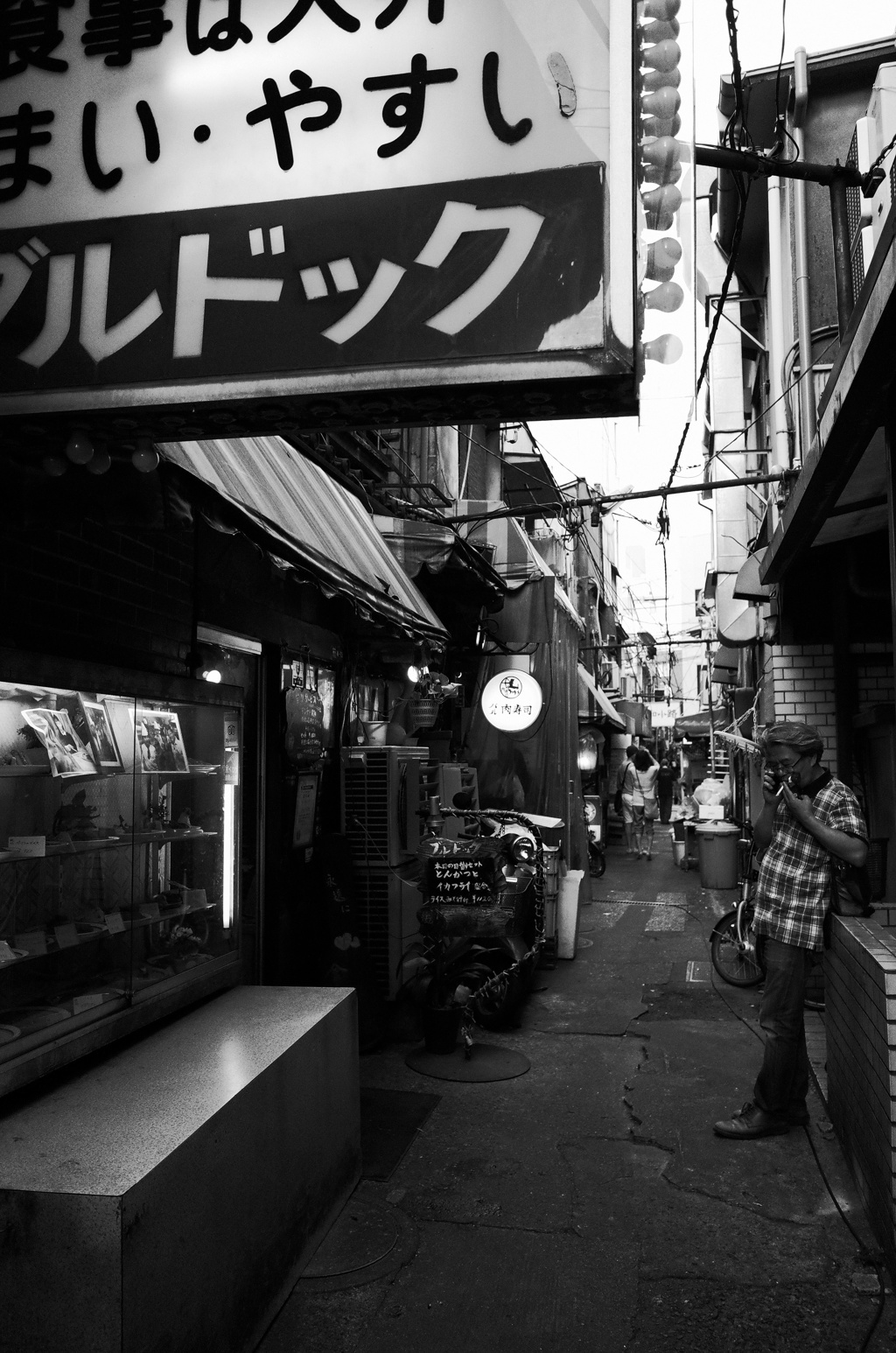 大井町モノクロ
