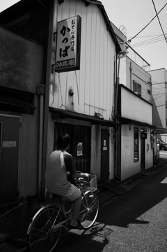浦和モノクロ