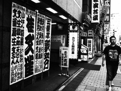 池袋モノクロ