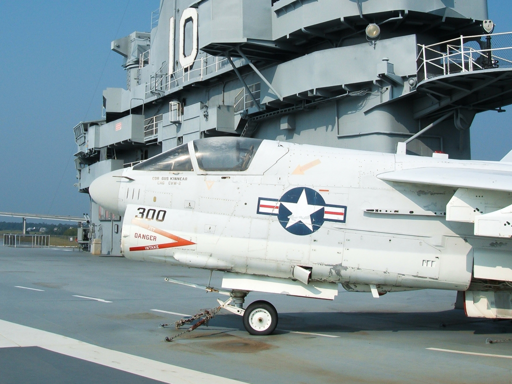 空母ヨークタウン艦載機