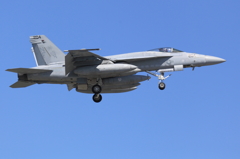 ガソリンスタンドのステッカーが