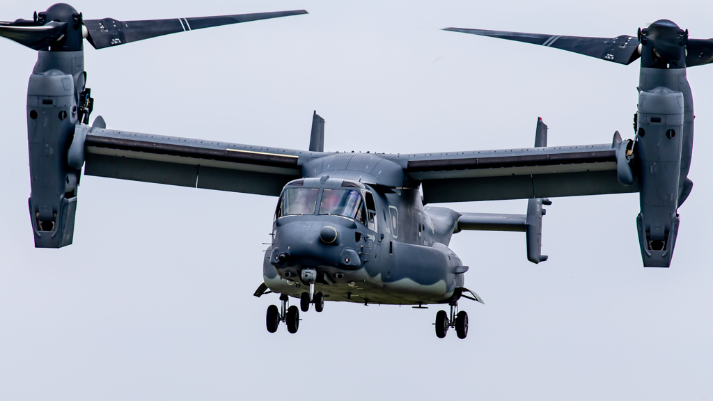 CV-22　オスプレイ　お辞儀