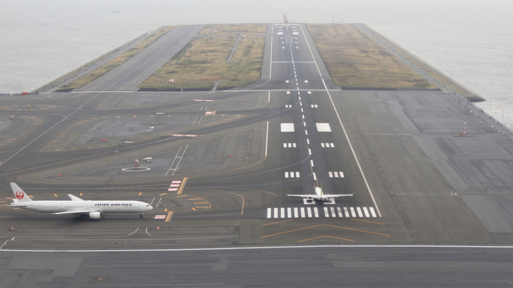 Runway D, Tokyo international Aiport