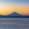 富士山と相模湾の夕陽