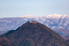 久松山城址と扇ノ山の雪