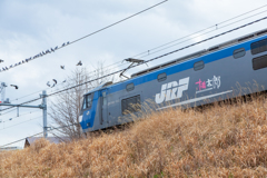 生麦はビールと線路