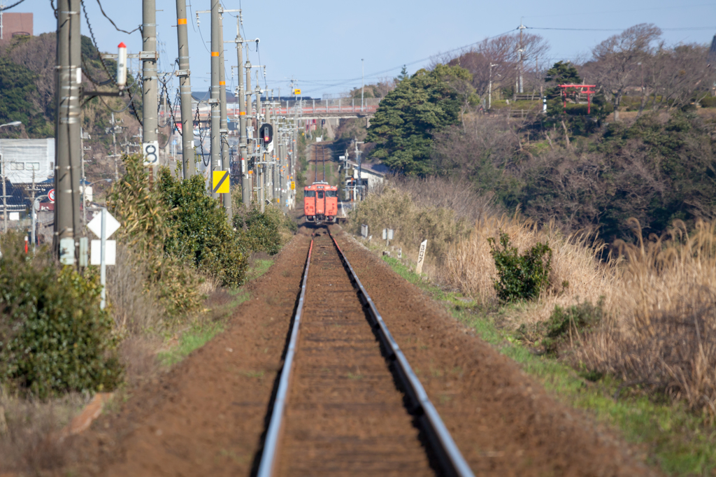 無人駅に停車中
