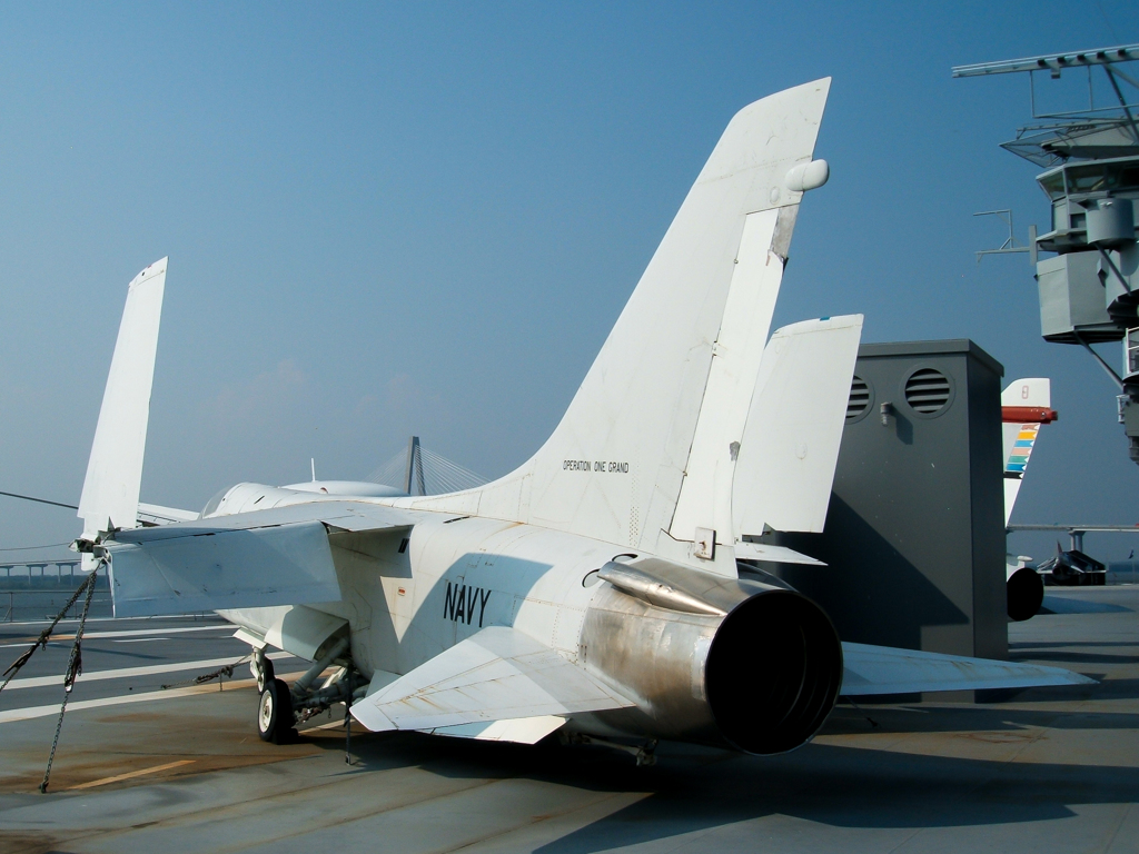 空母ヨークタウン艦載機２