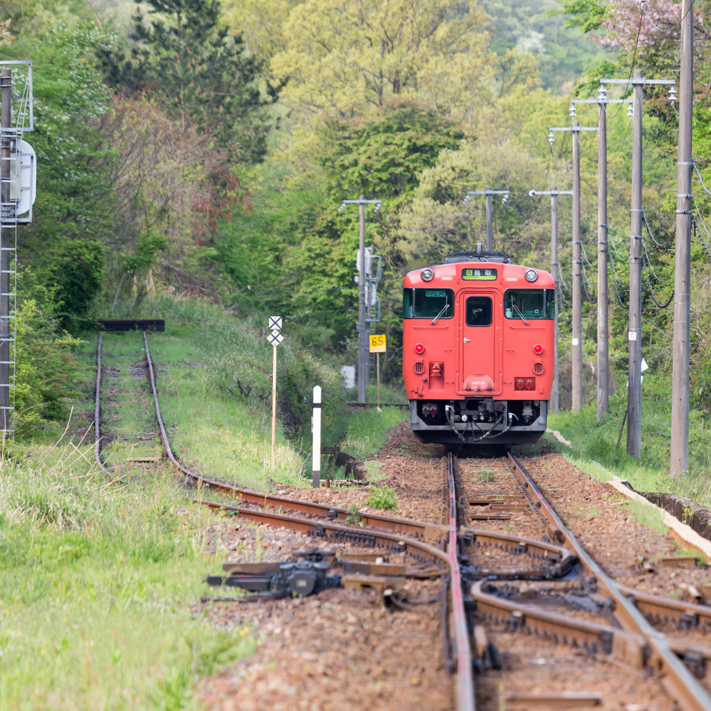 滝山信号所のキハ４７ 