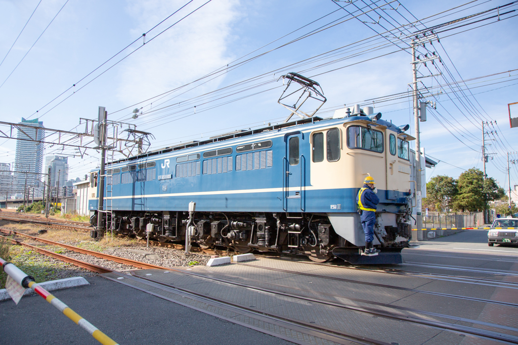 東高島駅前