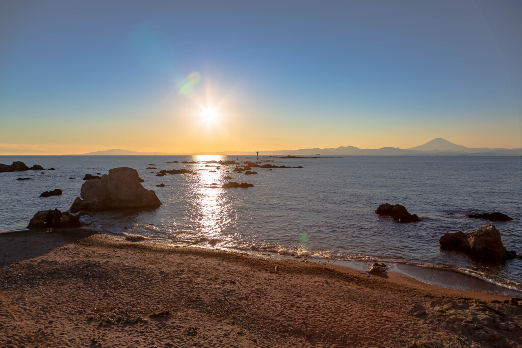 富士山と相模湾の夕陽