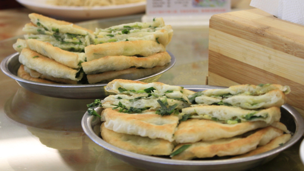 餅干（にら入りお好み焼き）