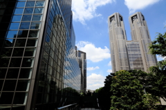 新宿駅前　都庁