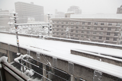 大雪で鉄道が運休