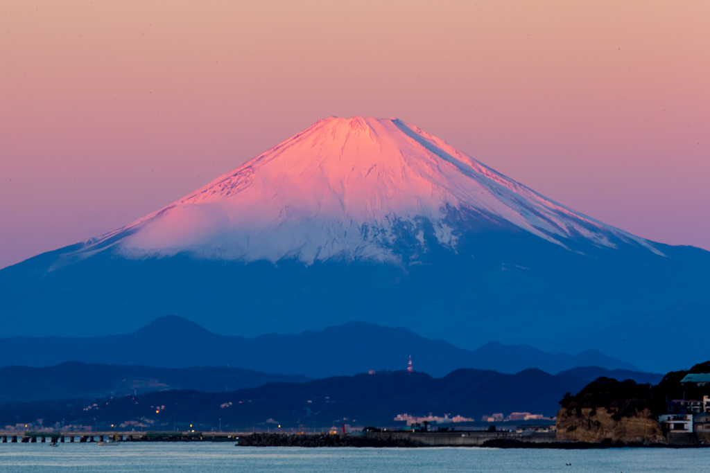 稲村ケ崎の赤富士