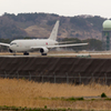 松島でKC-767が坂を下り