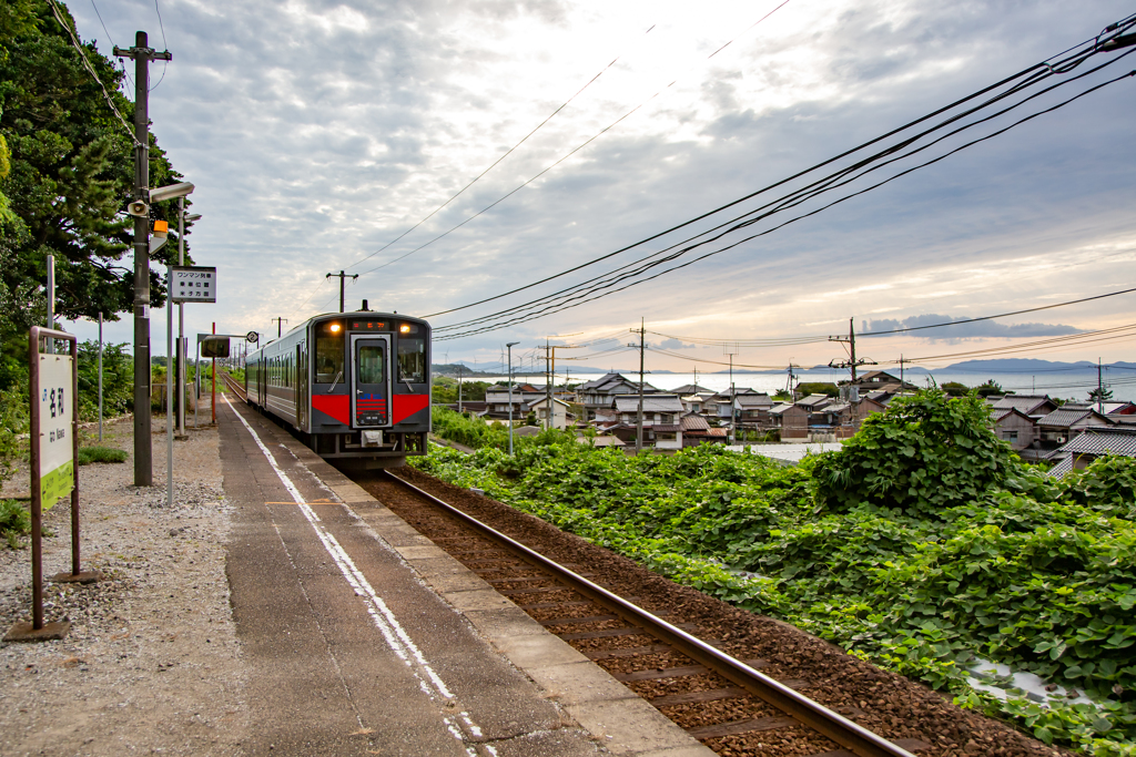 山陰線名和駅