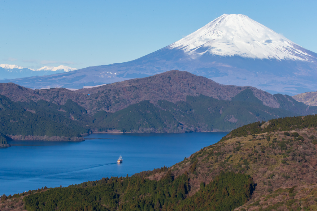 芦ノ湖と富士山